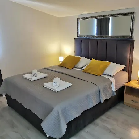 Jurcevic * 特罗吉尔